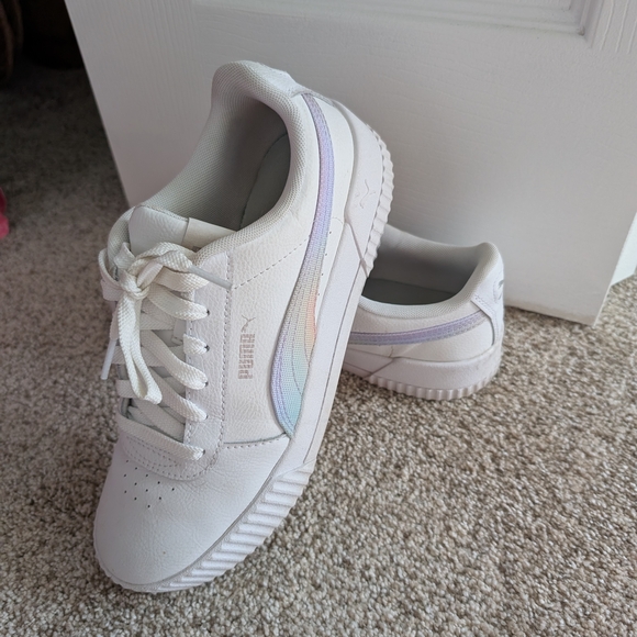 White Sneakers with Iridescent Detail - Picture 2 of 3